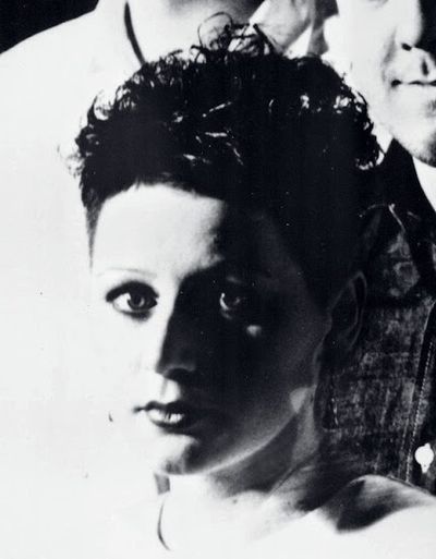 Элизабет Фрейзер, голос Cocteau Twins и «Teardrop»